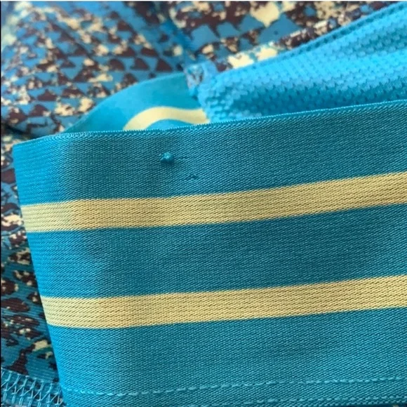 The North Face Neon Snakeskin Print Capri leggings - Picture 12 of 12